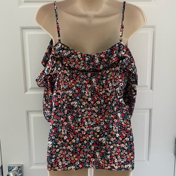 Cold Shoulder Floral Top - S - Picture 4 of 7